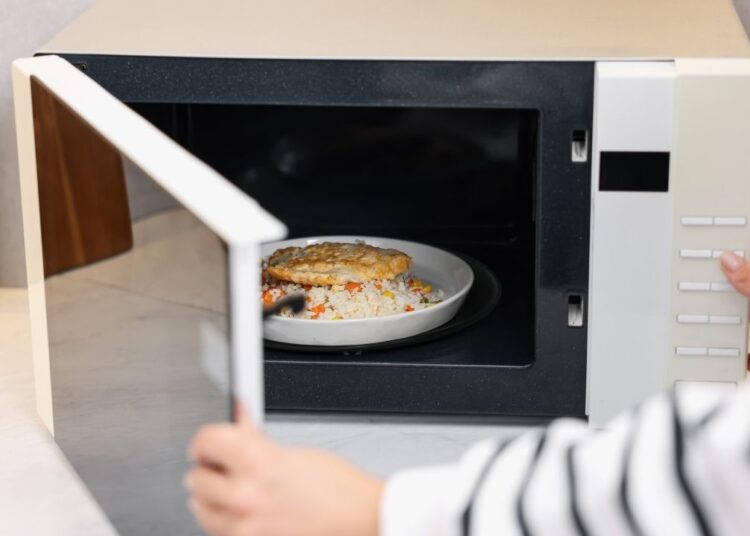 Evde sık yapılan hata yeniden ısıtılmaması gereken 7 yemek