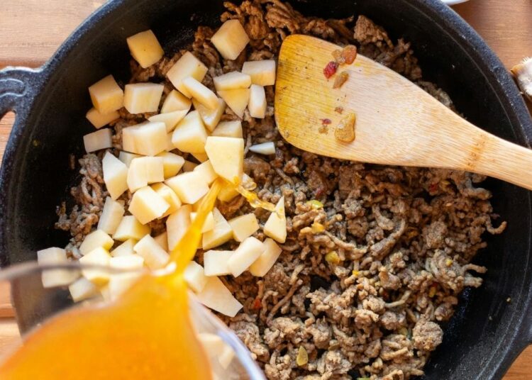 Kıyma ile yapılabilecek en pratik ve lezzetli yemekler: Şeflerin özel tarifleri