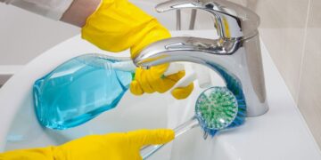 Tuvalet ve musluk kirecini anında yok eden doğal karışım