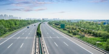 Avrupa’nın yollarını Türkler döşemeye başladı! Dev hamlenin perde arkası