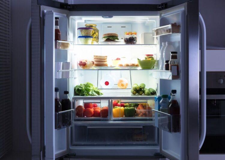 Elektrik kesintisinde buzdolabını saatlerce soğuk tutan etkili yöntem