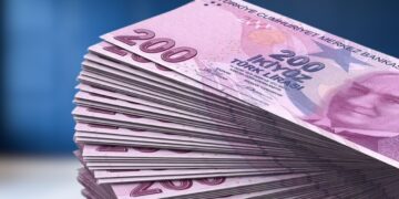 Memur ve emekli maaşları tek tek açıklandı! İşte 2026 zam oranı