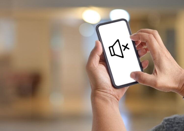 Davranış psikolojisine göre cep telefonunu her zaman sessiz modda tutmanın anlamı açıklandı