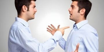 Psikolojiye göre kendi kendine yüksek sesle konuşmanın anlamı açıklandı