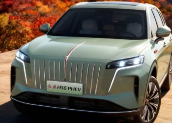 Tek depo tek şarj ve tam 2327 kilometre! Çinli hibrit rekoru kırdı